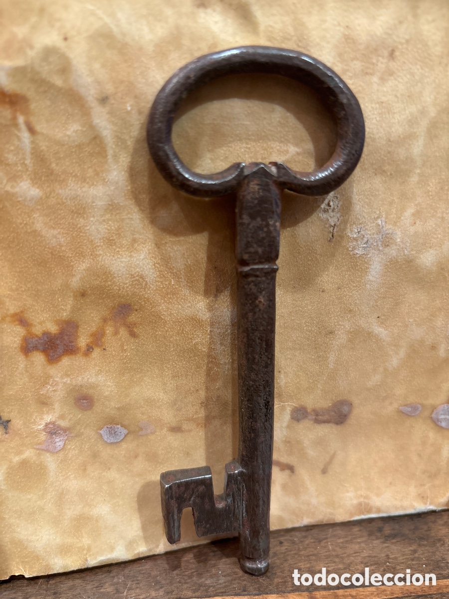 Antig&uuml;edades: Llave de forja siglo XVII - Foto 4
