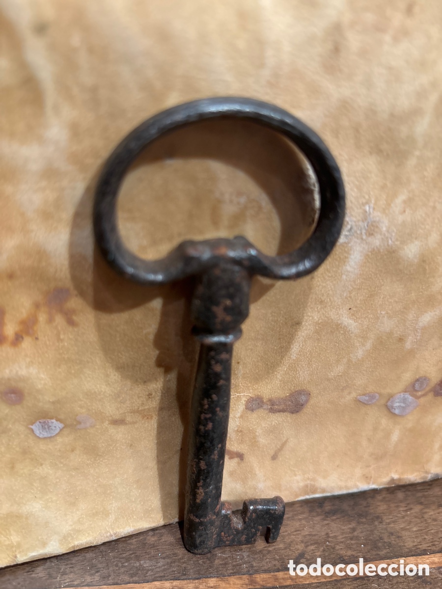 Antig&uuml;edades: Llave de forja siglo XVII - Foto 3