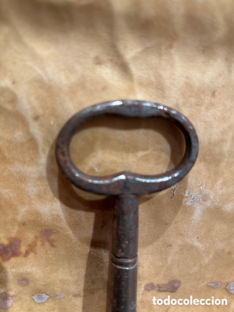 Antig&uuml;edades: Llave de forja siglo XVII - Foto 3