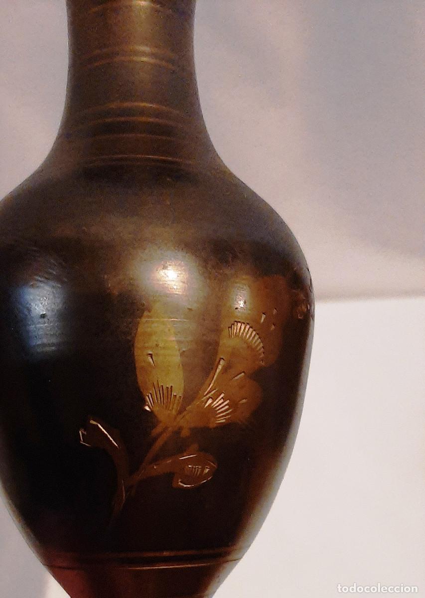 Antig&uuml;edades: Jarr&oacute;n de bronce labrado - Foto 9