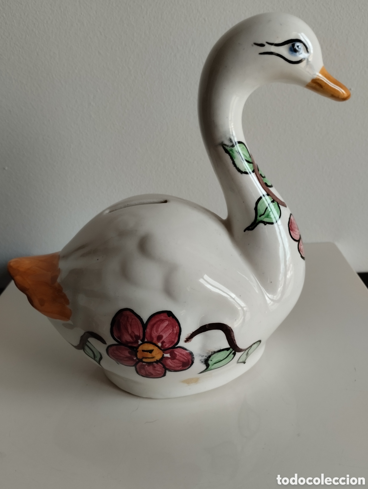 Antig&uuml;edades: Cisne de porcelana ( hucha) - Foto 2