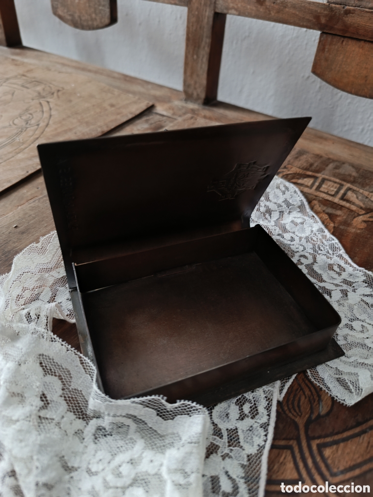 Antig&uuml;edades: Caja lata - Foto 4