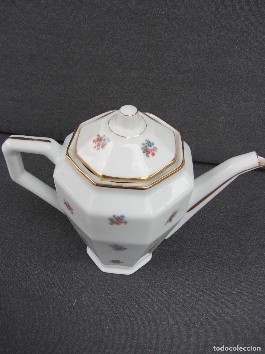 Antig&uuml;edades: Tetera cafetera porcelana. 22cm - Foto 2