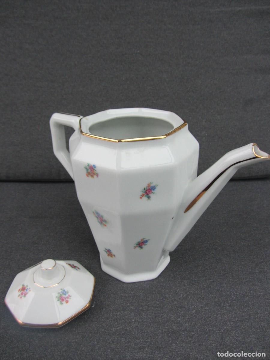Antig&uuml;edades: Tetera cafetera porcelana. 22cm - Foto 3