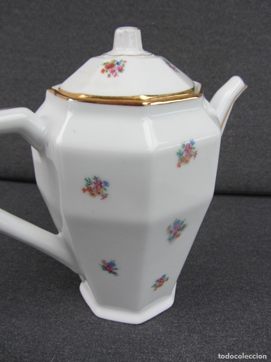 Antig&uuml;edades: Tetera cafetera porcelana. 22cm - Foto 8