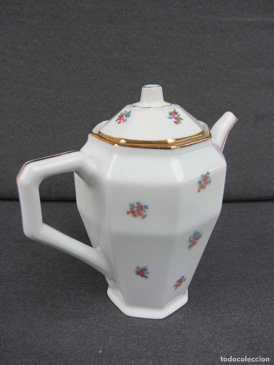 Antig&uuml;edades: Tetera cafetera porcelana. 22cm - Foto 9