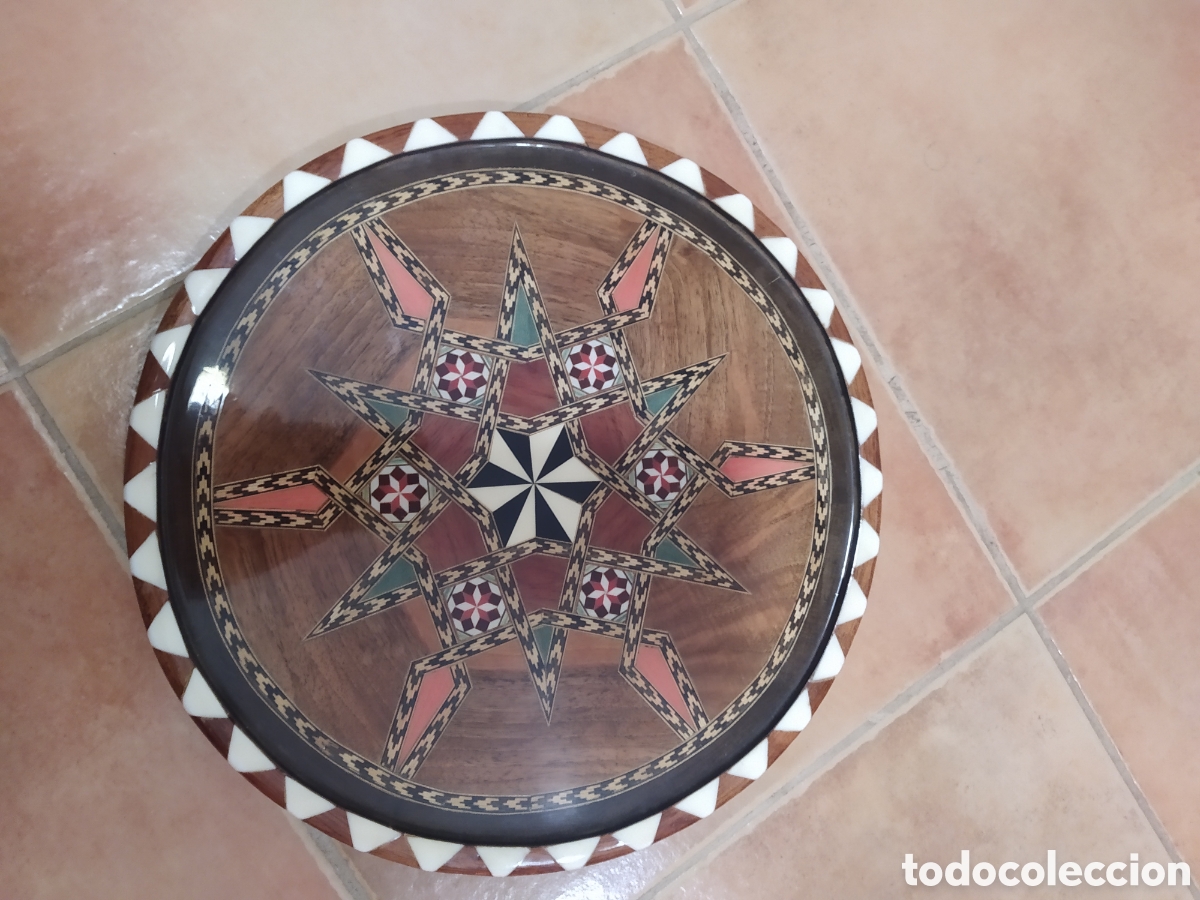 Antig&uuml;edades: bandeja de taracea granadina grande - Foto 1
