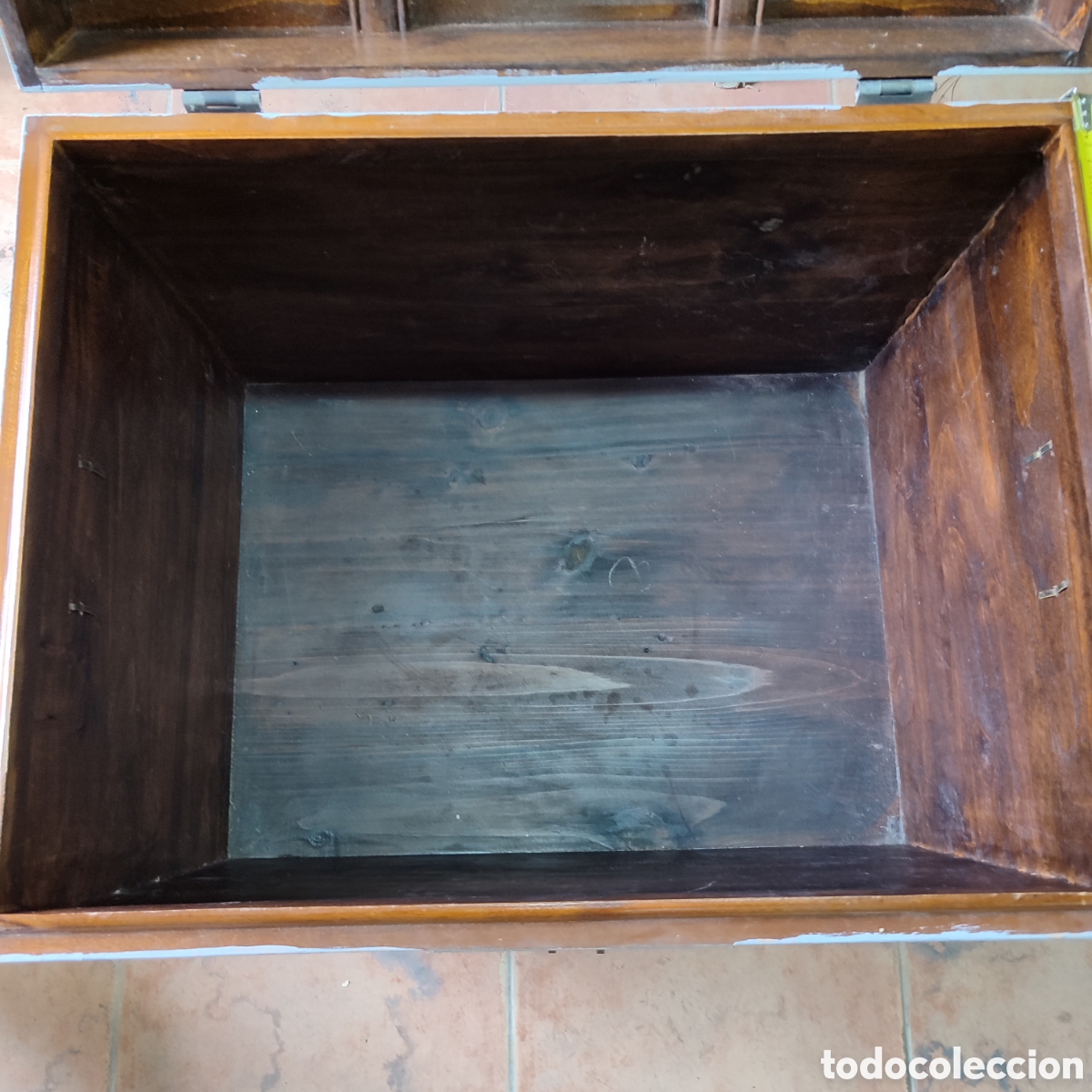 Antig&uuml;edades: Cofre o ba&uacute;l antiguo en madera - Foto 4