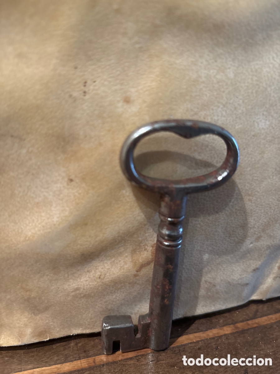 Antig&uuml;edades: Llave de forja siglo XVII - Foto 3