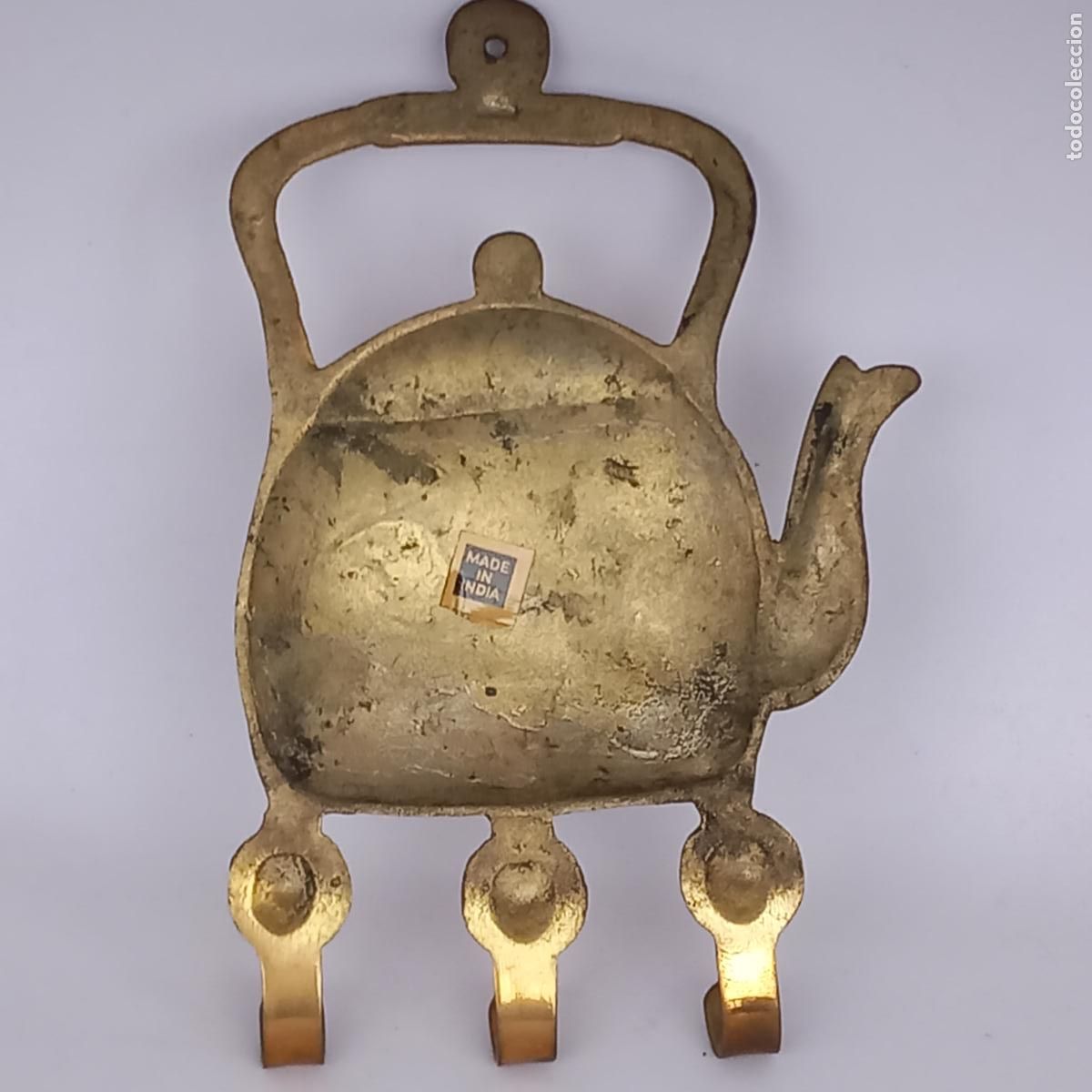 Antig&uuml;edades: Perchero trapos tetera de bronce laton india - Foto 3