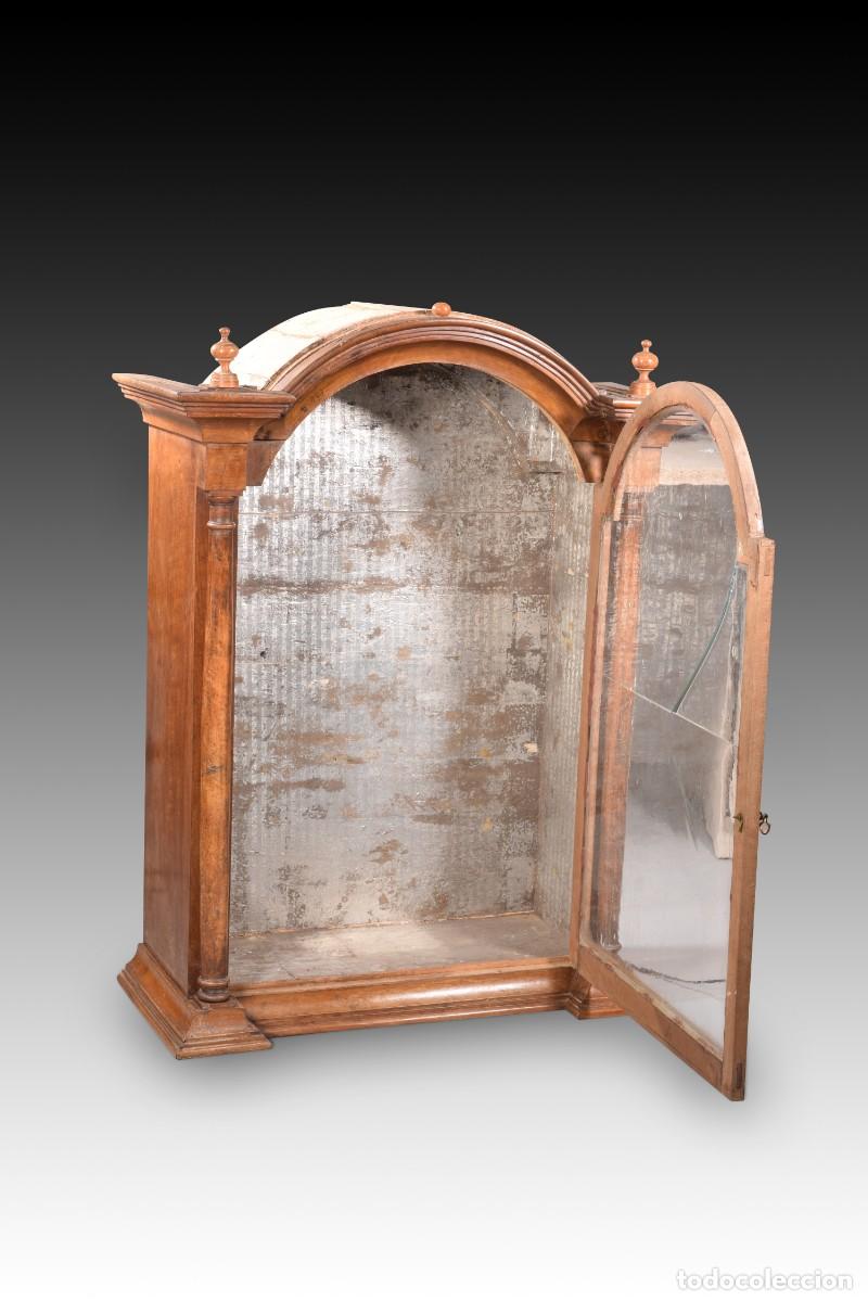 Antig&uuml;edades: Capilla. Madera de caoba. Siglo XIX. - Foto 5