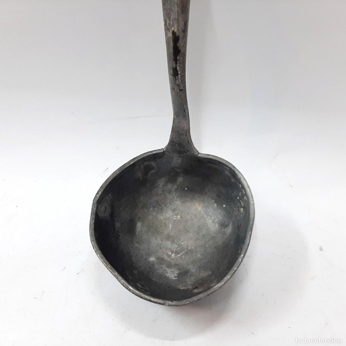 Antig&uuml;edades: Cuchar&oacute;n de peltre antiguo(7.5) - Foto 3