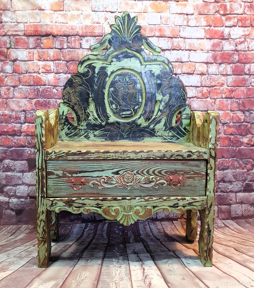 Antig&uuml;edades: Antiguo banco decorado a mano - Foto 1