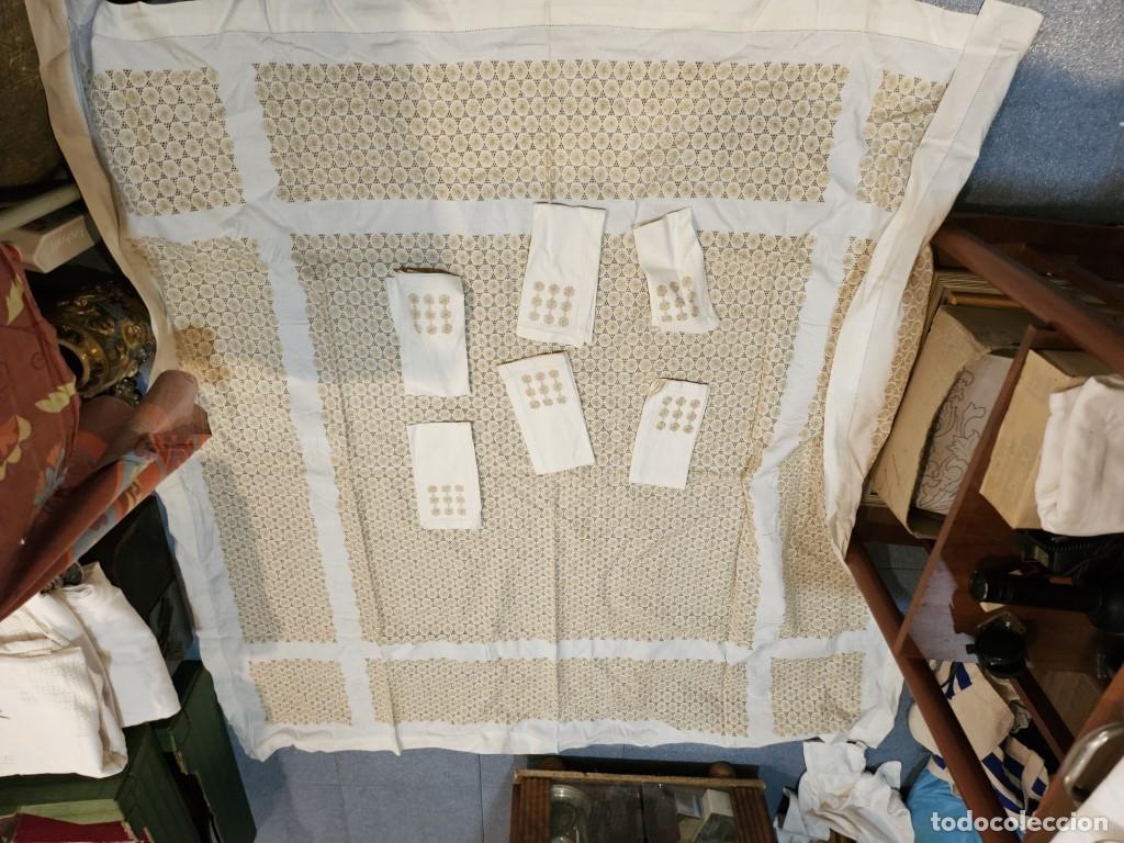 Antig&uuml;edades: mantel y servilletas - Foto 2