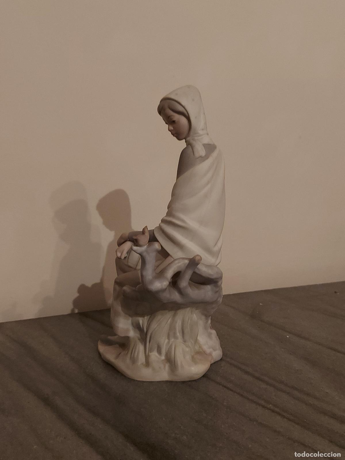 Antig&uuml;edades: Figura de campesina de Lladr&oacute; - Foto 2