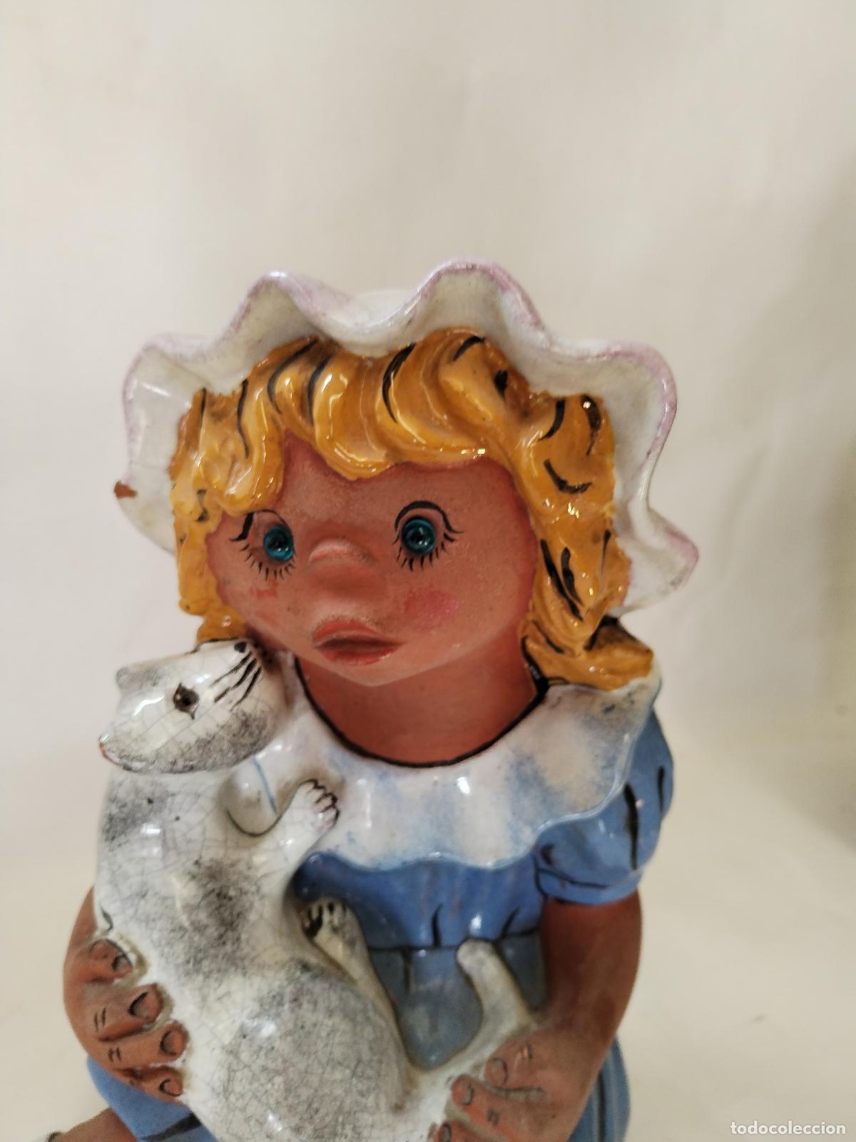 Antig&uuml;edades: ni&ntilde;a con gato en terracota - Foto 4