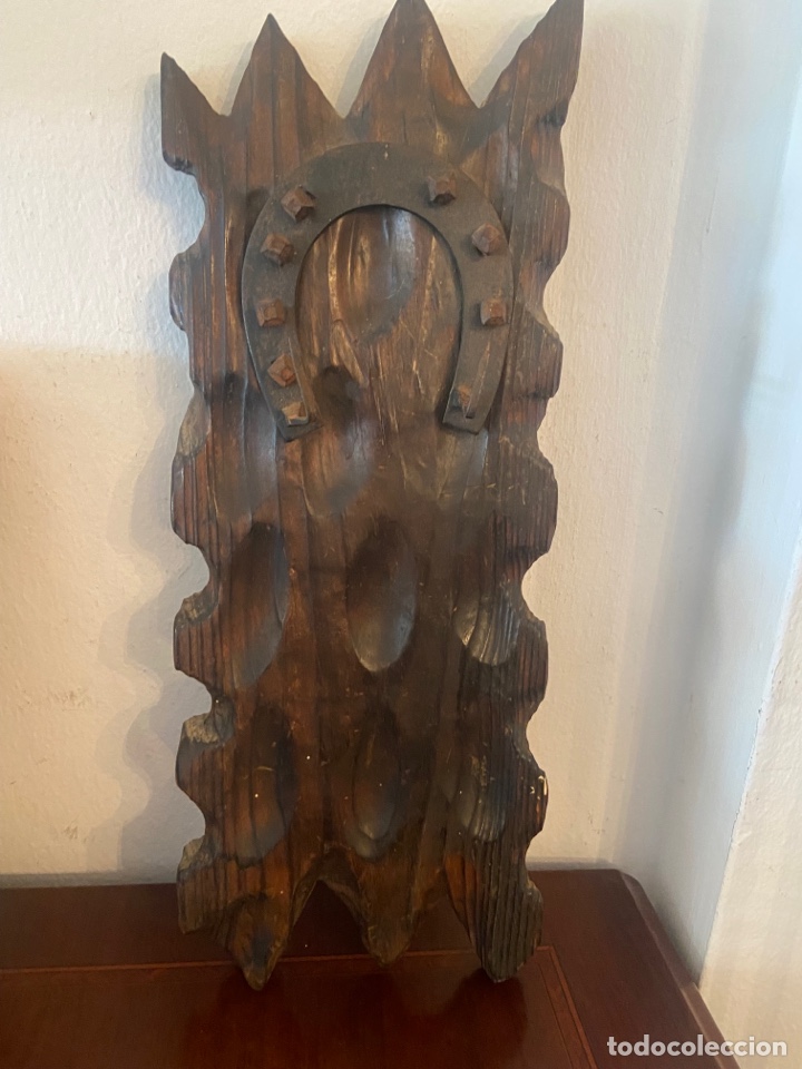 Antig&uuml;edades: Perchero antiguo madera y herradura - Foto 1