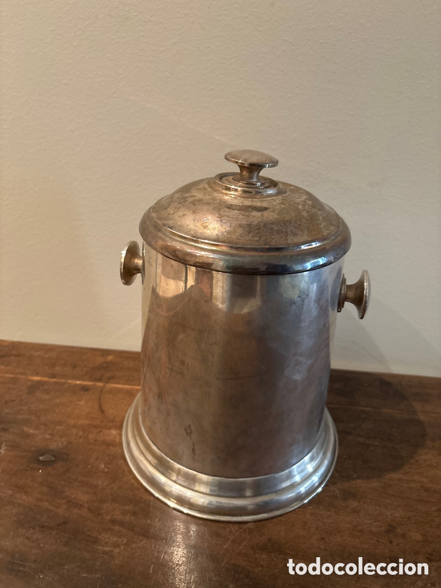 Antig&uuml;edades: Cubitera de metal plateado - Foto 1