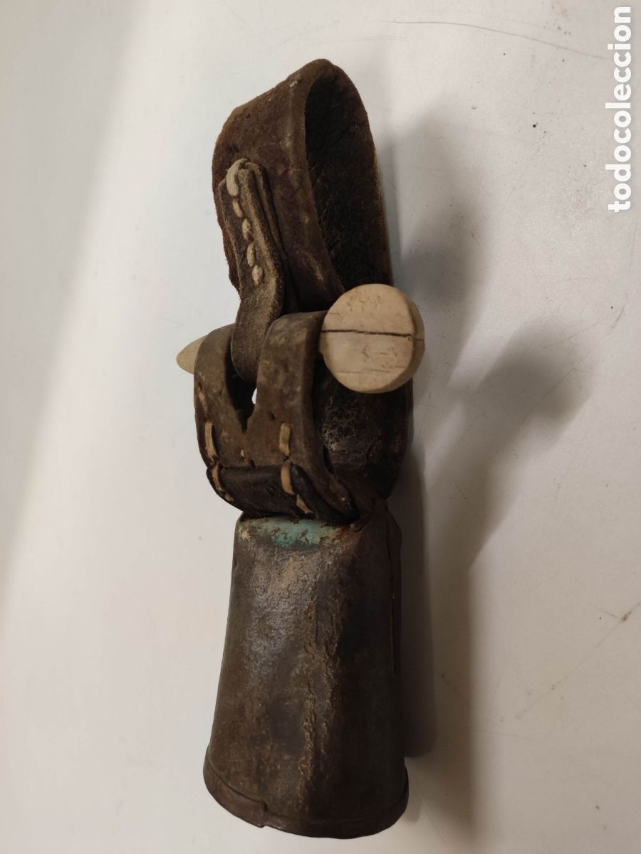 Antig&uuml;edades: Antiguo cencerro pastoril - Foto 3
