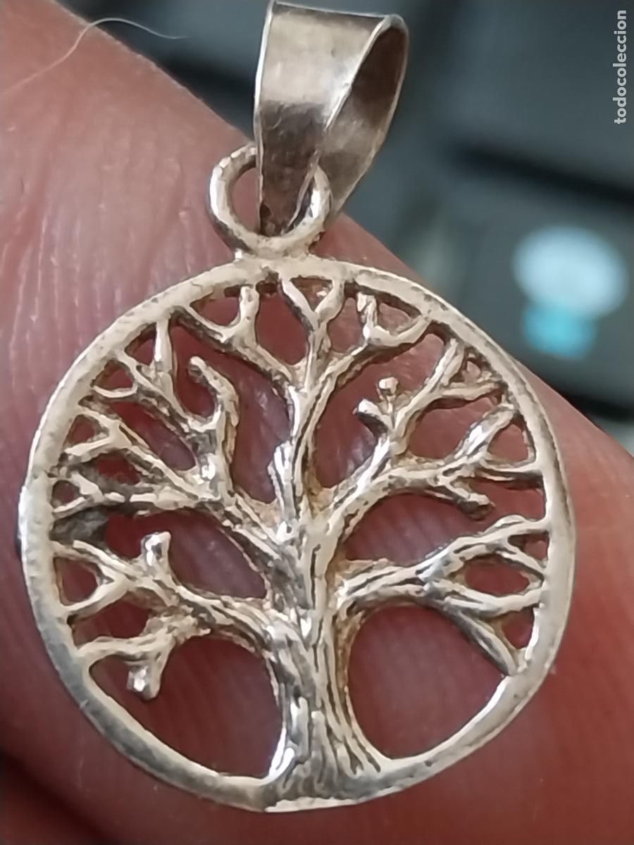 Antig&uuml;edades: COLGANTE ARBOL PLATA 1,5CM - Foto 1
