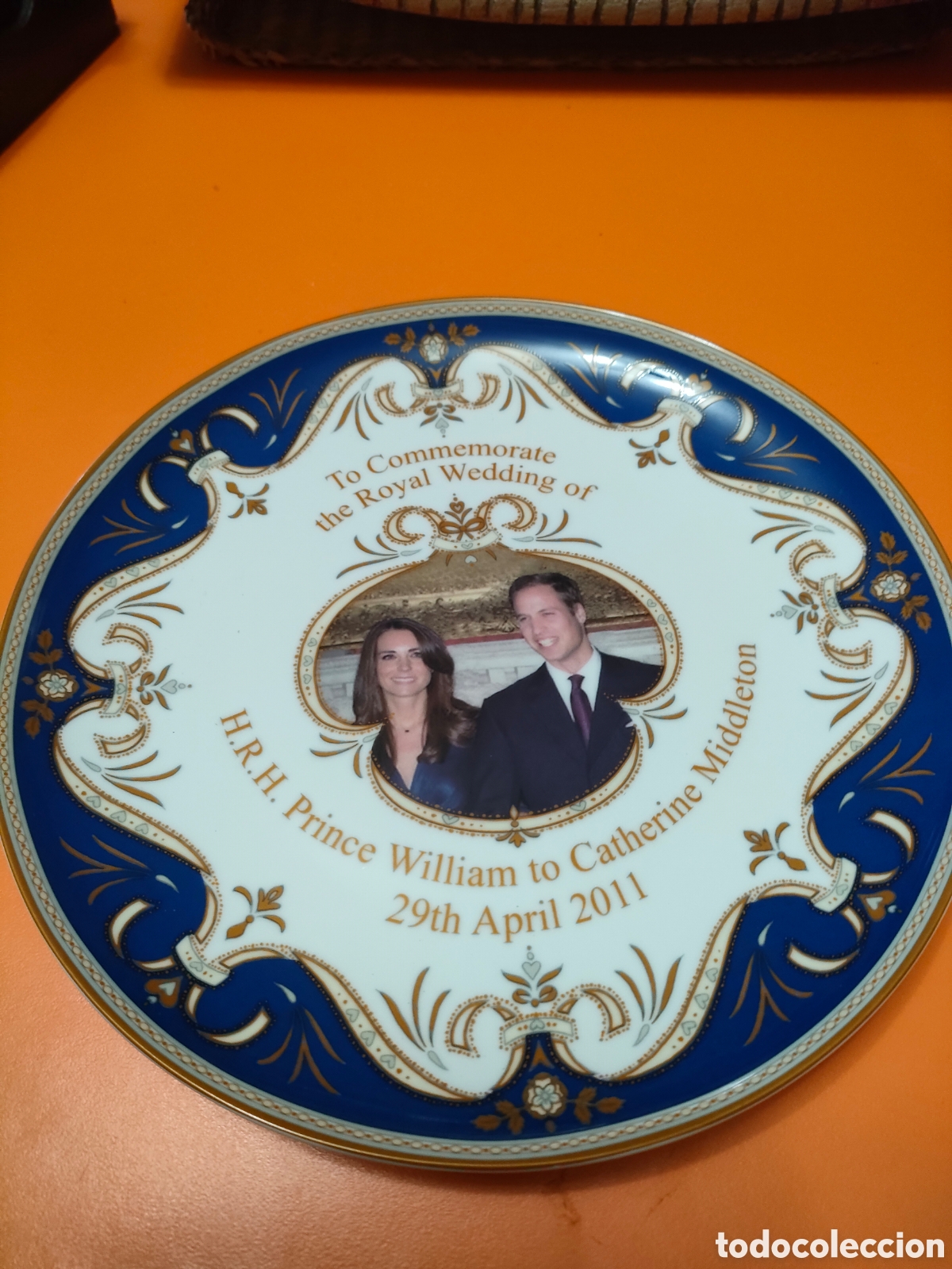Antig&uuml;edades: Plato Boda William y Catherine - Foto 1
