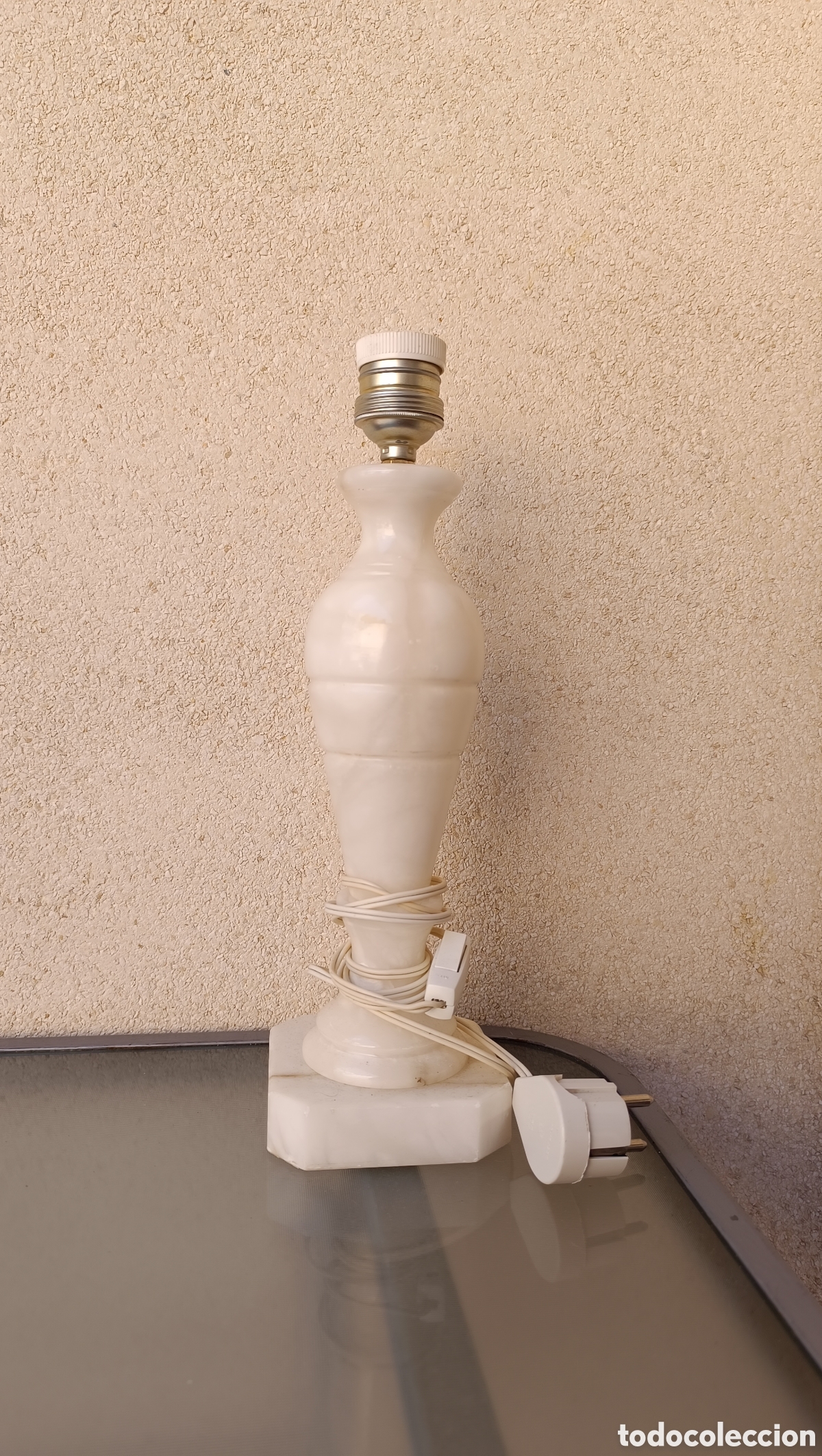 Antig&uuml;edades: L&aacute;mpara alabastro de color blanco - Foto 1