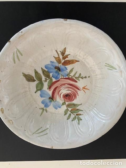 Antig&uuml;edades: plato de loza - Foto 1