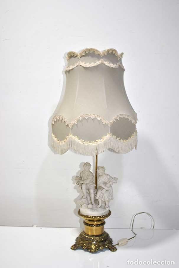 Antig&uuml;edades: L&Aacute;MPARA DE MESA PORCELANA BISCUIT - Foto 1