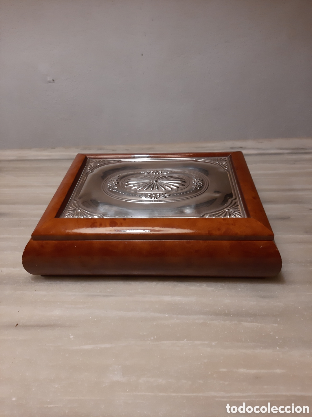 Antig&uuml;edades: Antigua caja de raiz y plata - Foto 3
