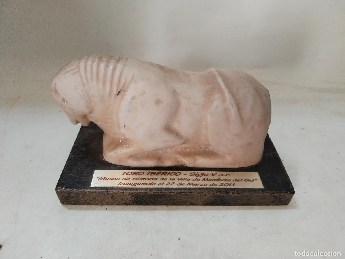 Antig&uuml;edades: toro iberico monforte del cid - c119 - Foto 1