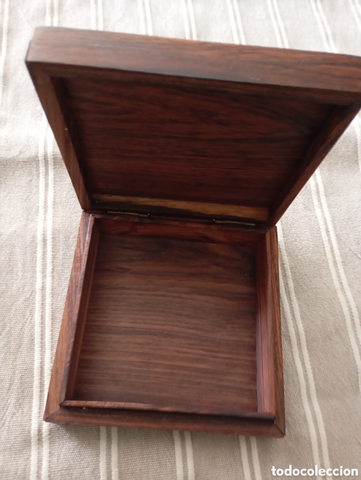 Antig&uuml;edades: Caja madera bronce - Foto 2