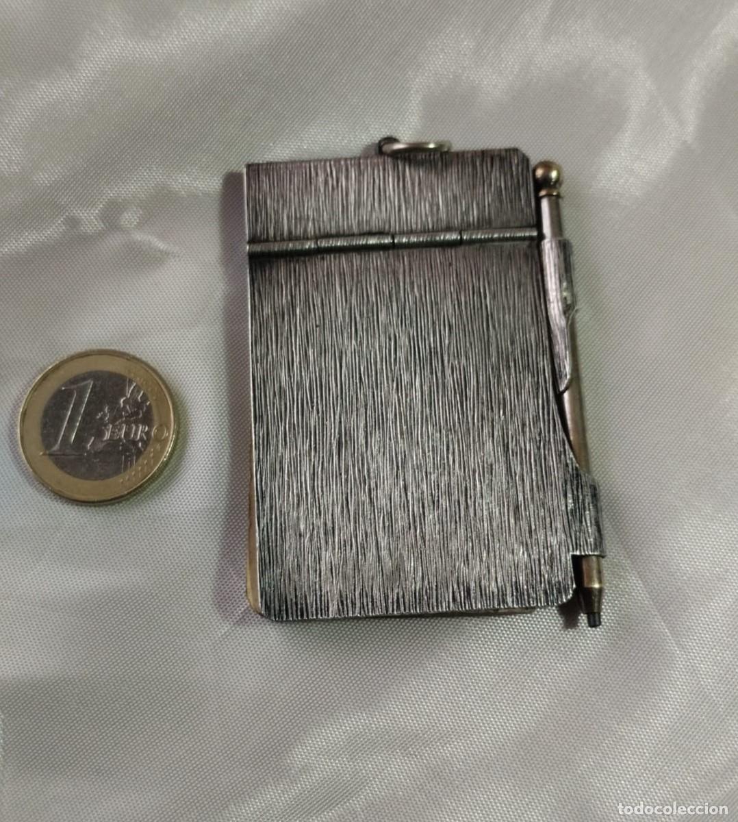 Antig&uuml;edades: Mini libreta a&ntilde;os 30 plata (creo) - Foto 2