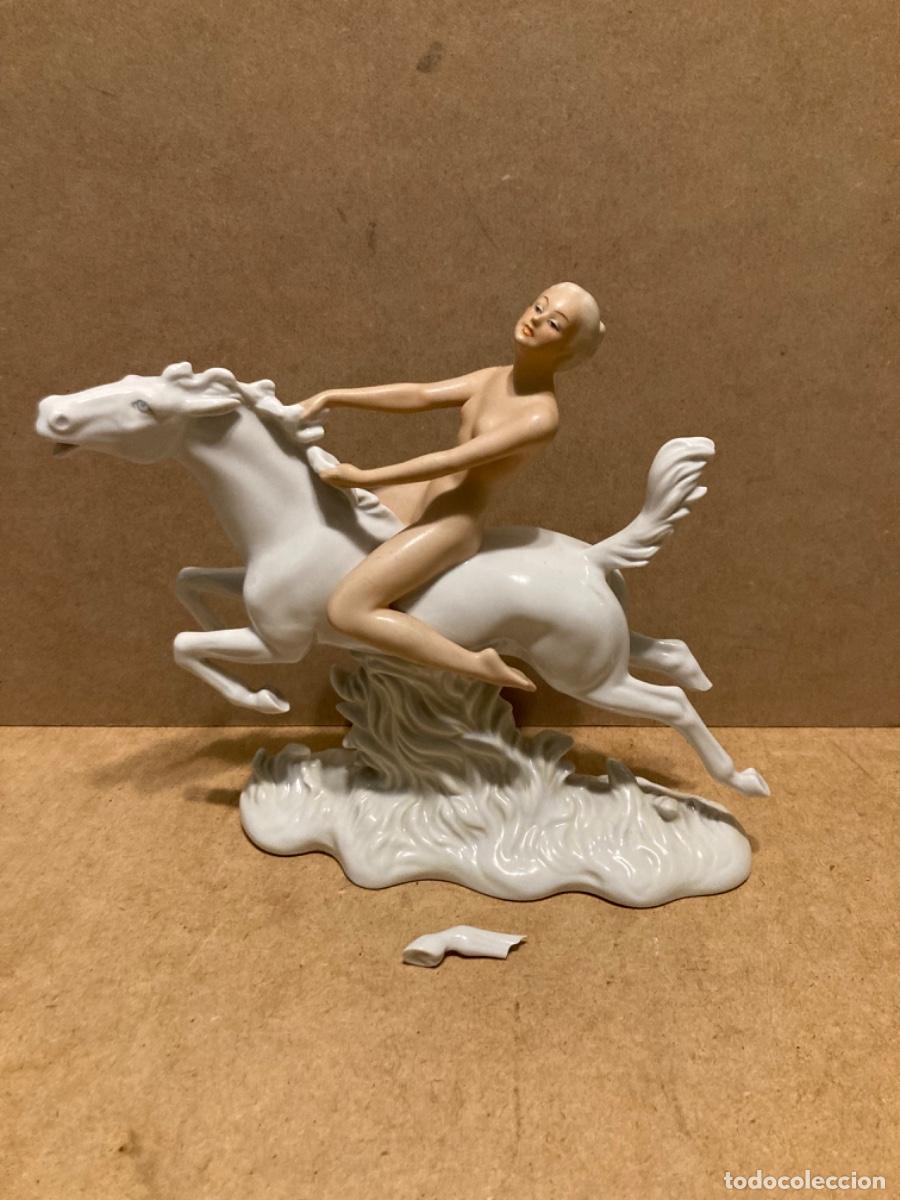 Antig&uuml;edades: Figura de porcelana - Foto 2