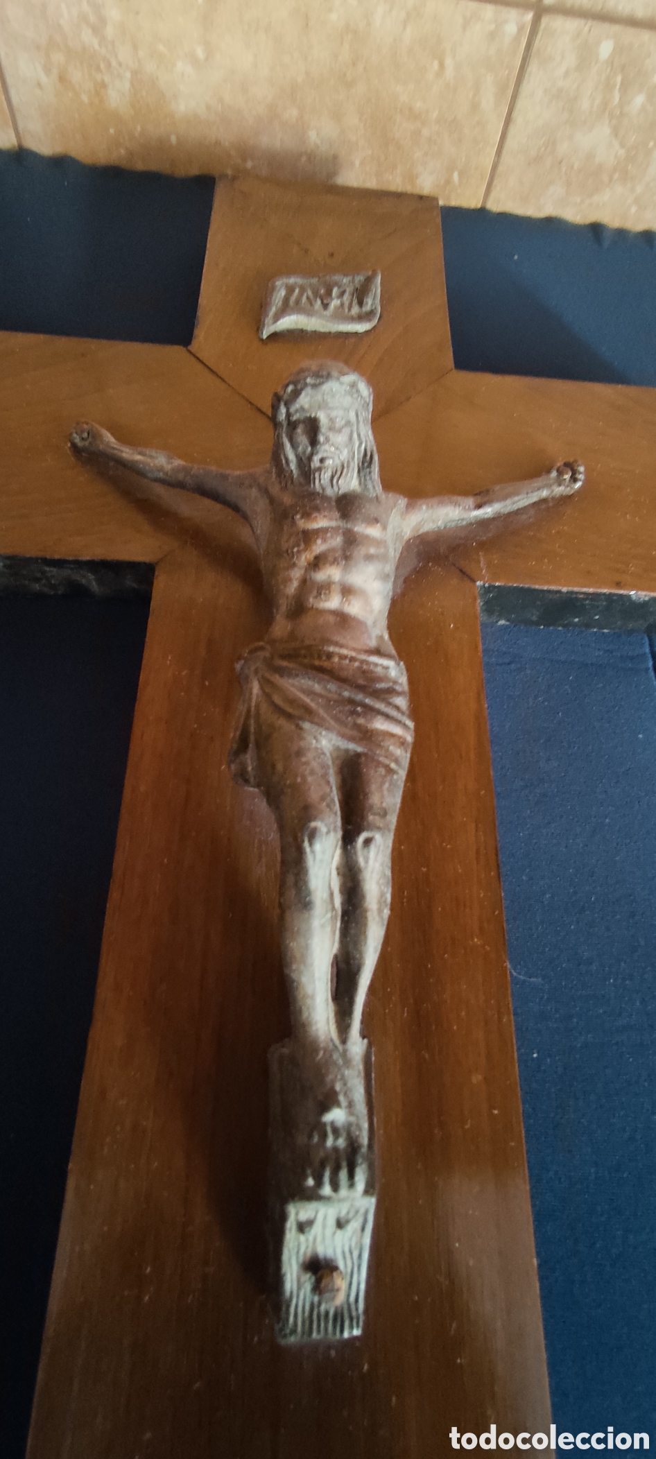 Antig&uuml;edades: Antiguo crucifijo madera y bronce - Foto 3