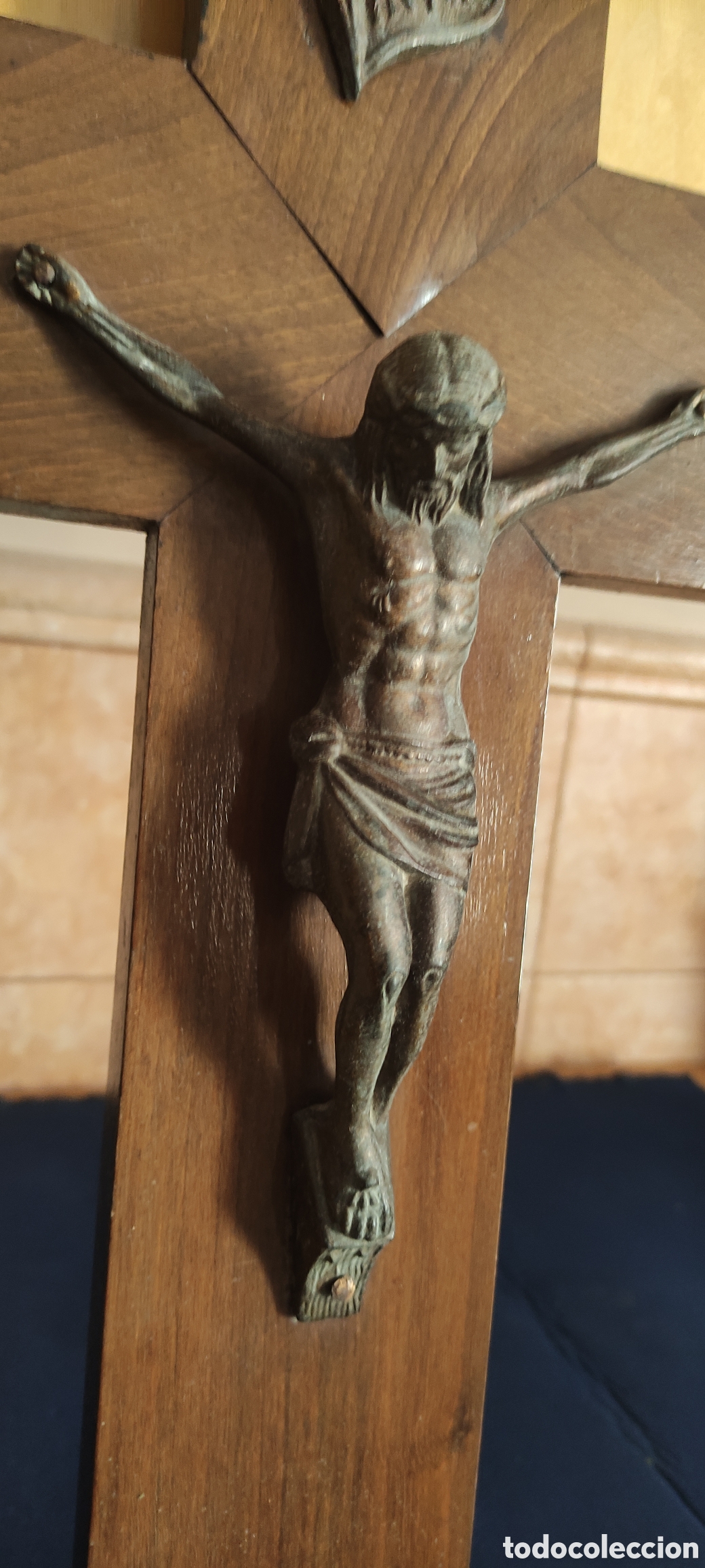 Antig&uuml;edades: Antiguo crucifijo madera y bronce - Foto 7