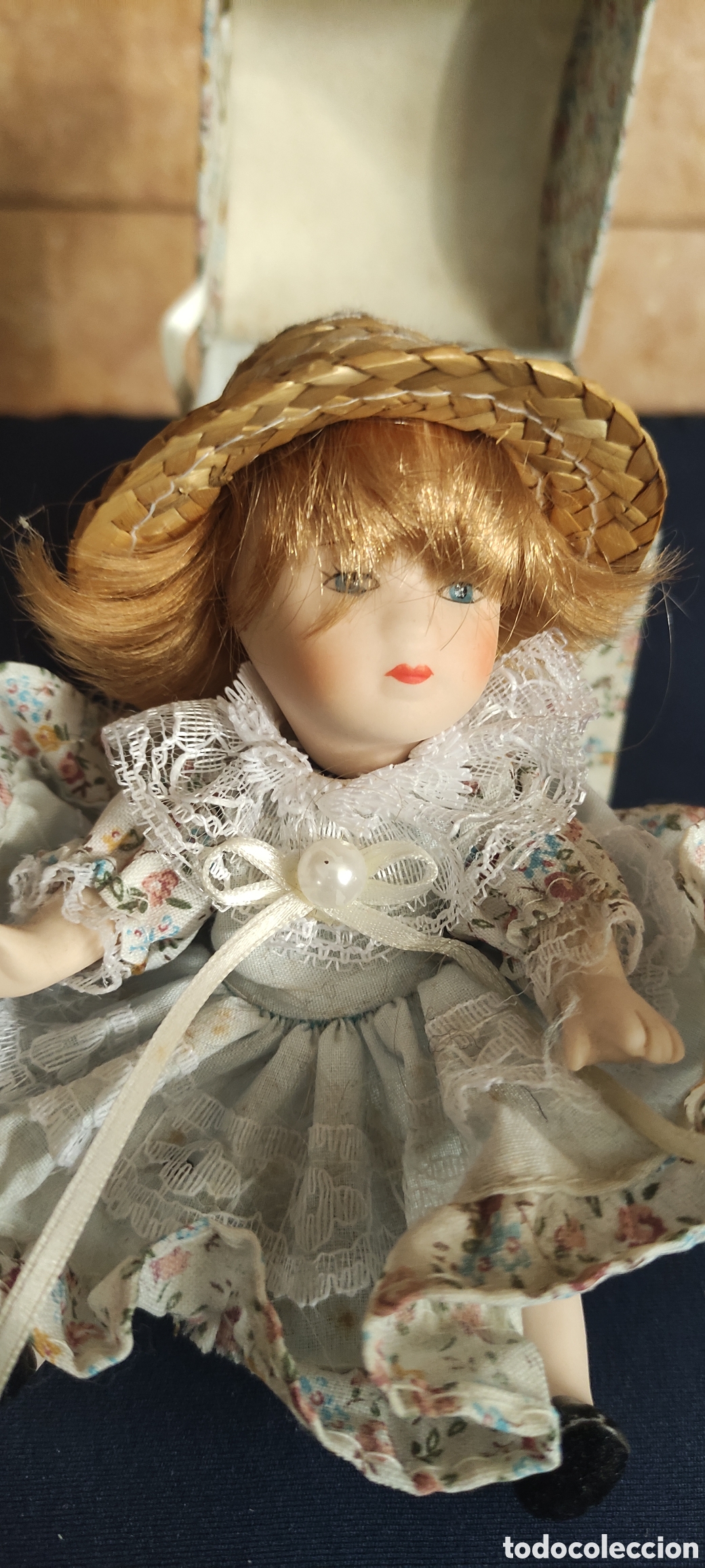Antig&uuml;edades: Mu&ntilde;eca de porcelana - Foto 3