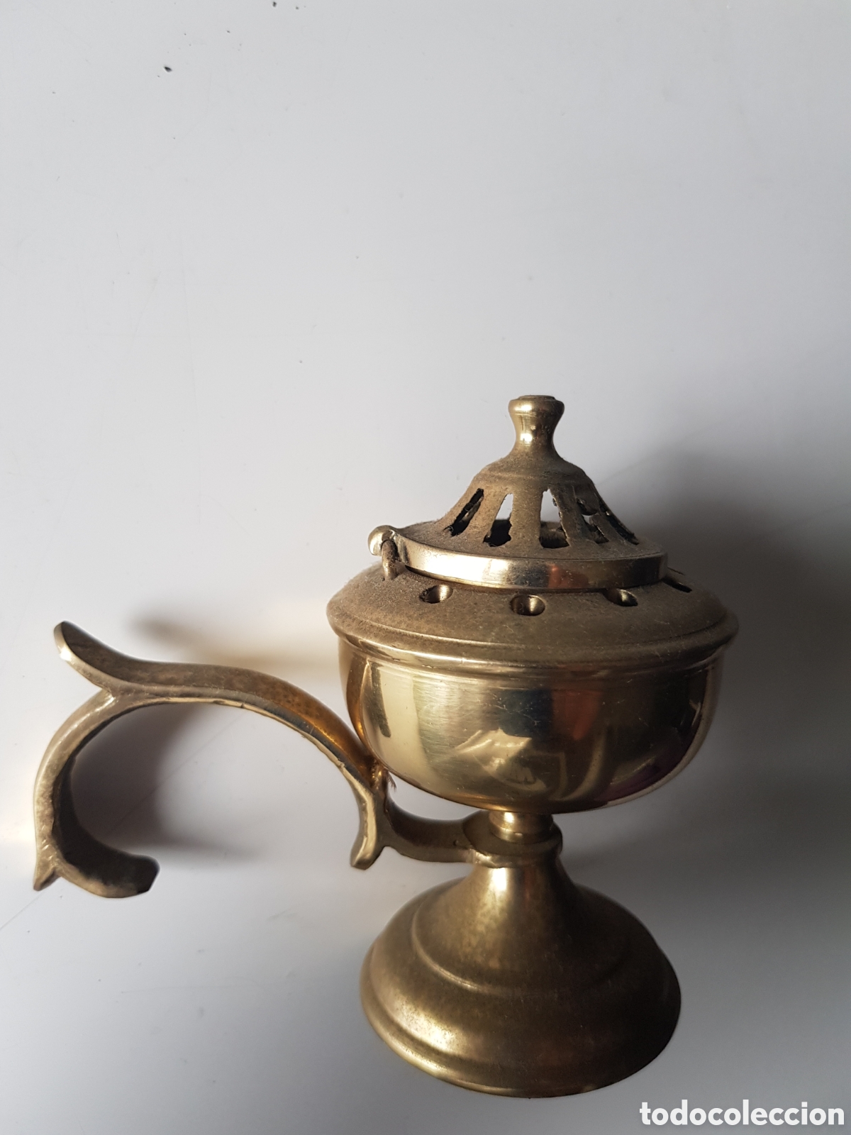 Antig&uuml;edades: Incensario de bronce. - Foto 1