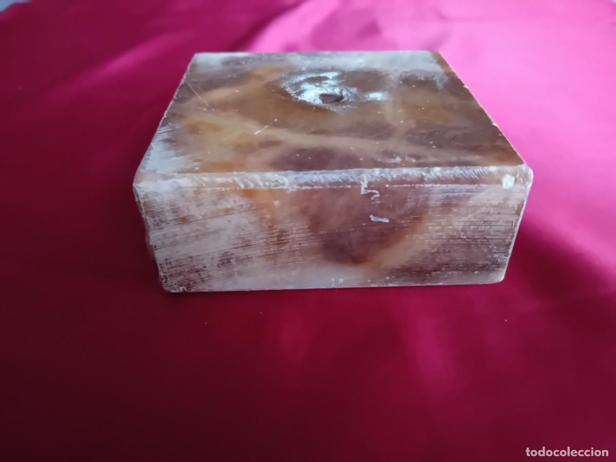 Antig&uuml;edades: Peana de m&aacute;rmol veteada - Foto 2