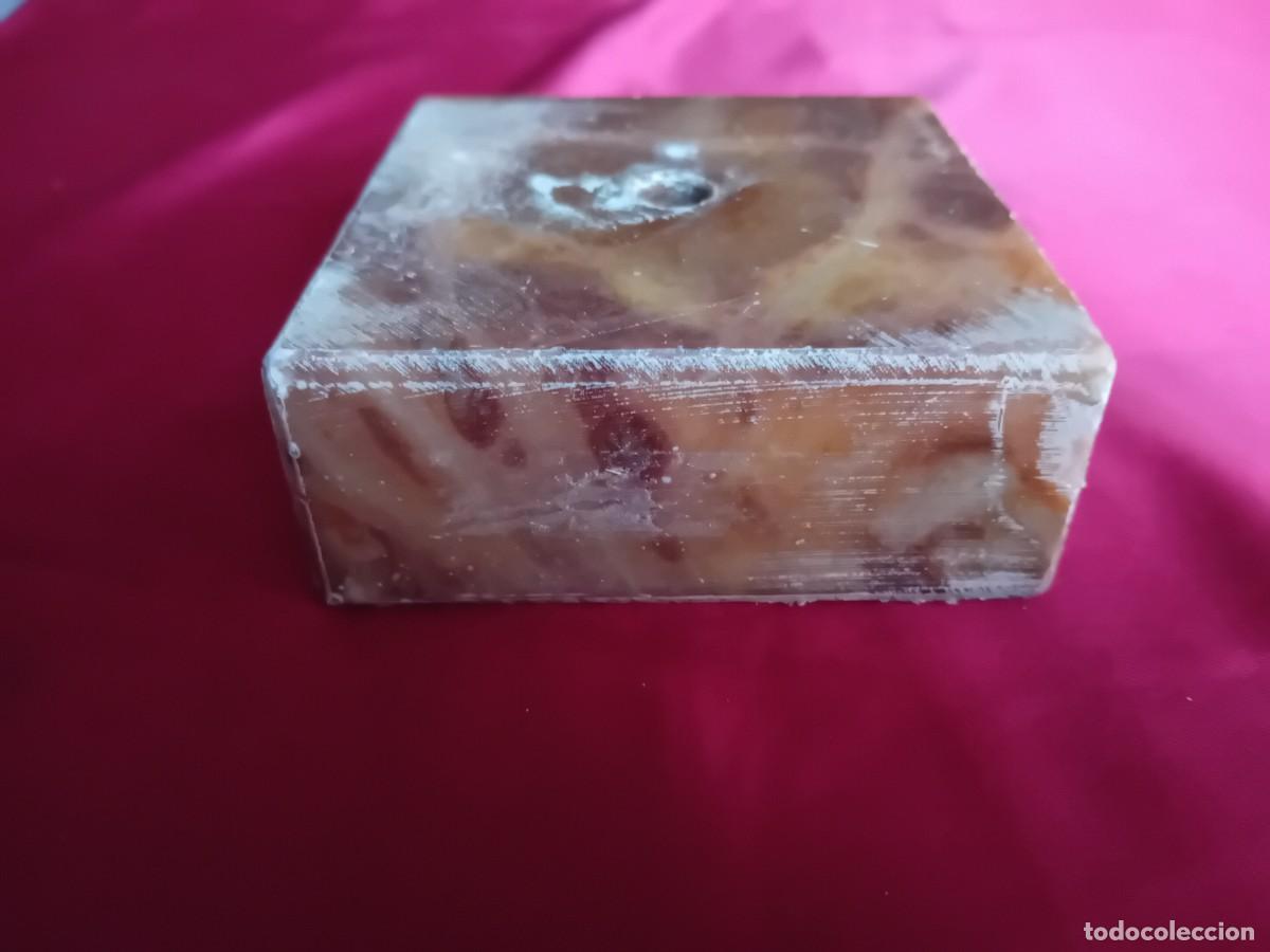 Antig&uuml;edades: Peana de m&aacute;rmol veteada - Foto 3