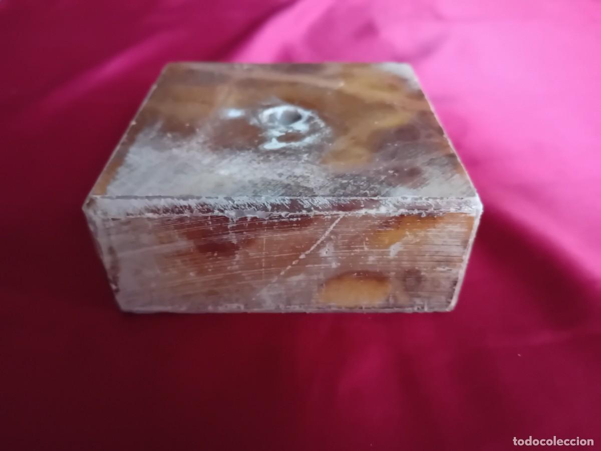 Antig&uuml;edades: Peana de m&aacute;rmol veteada - Foto 4