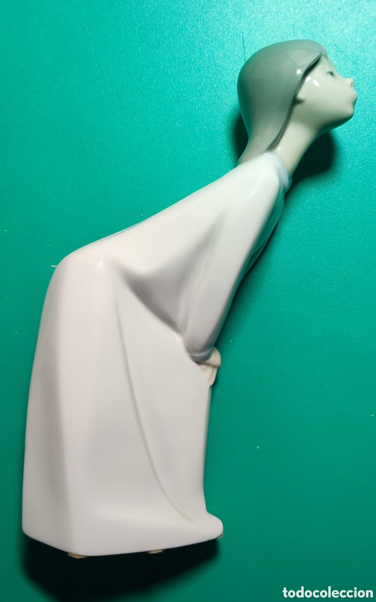 Antig&uuml;edades: Figura de porcelana. - Foto 3