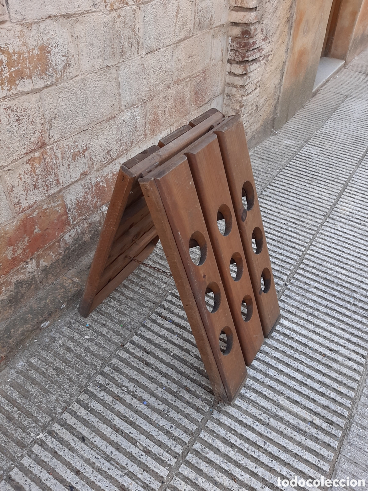 Antig&uuml;edades: Botellero antiguo de madera - Foto 1