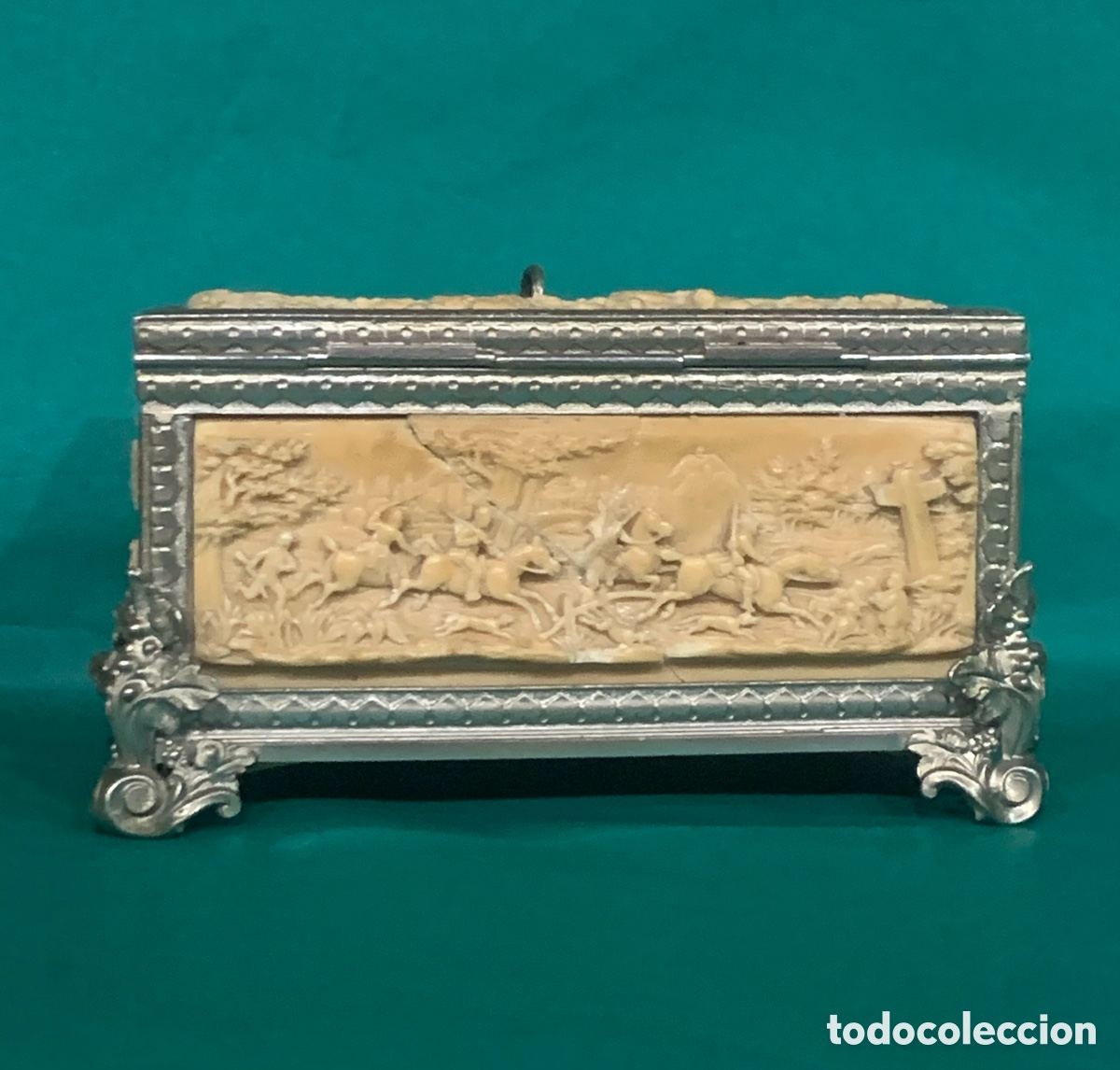 Antig&uuml;edades: Joyero de bronce y caliza. 1850 - Foto 5