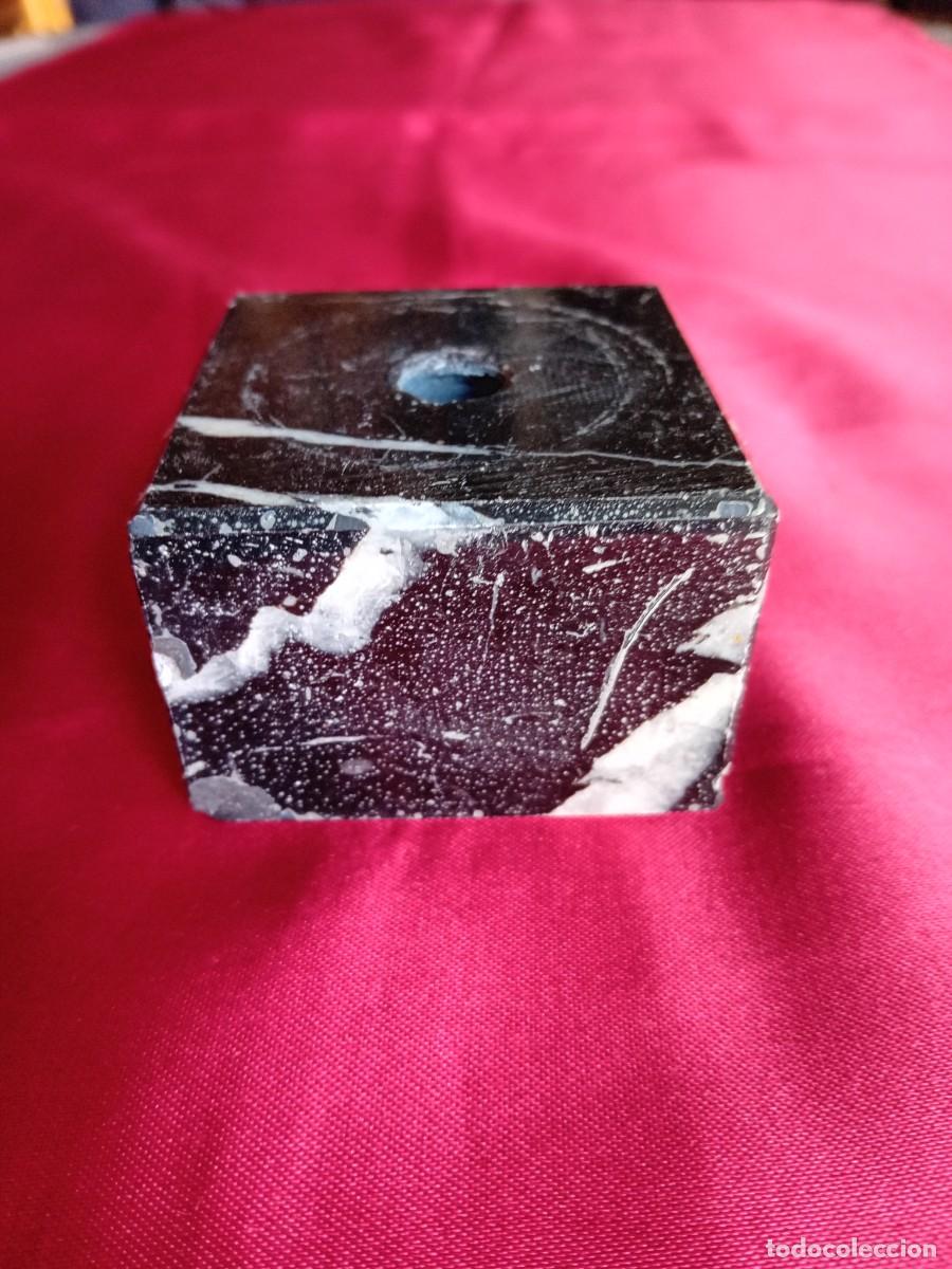 Antig&uuml;edades: Peana de m&aacute;rmol negro veteado - Foto 3