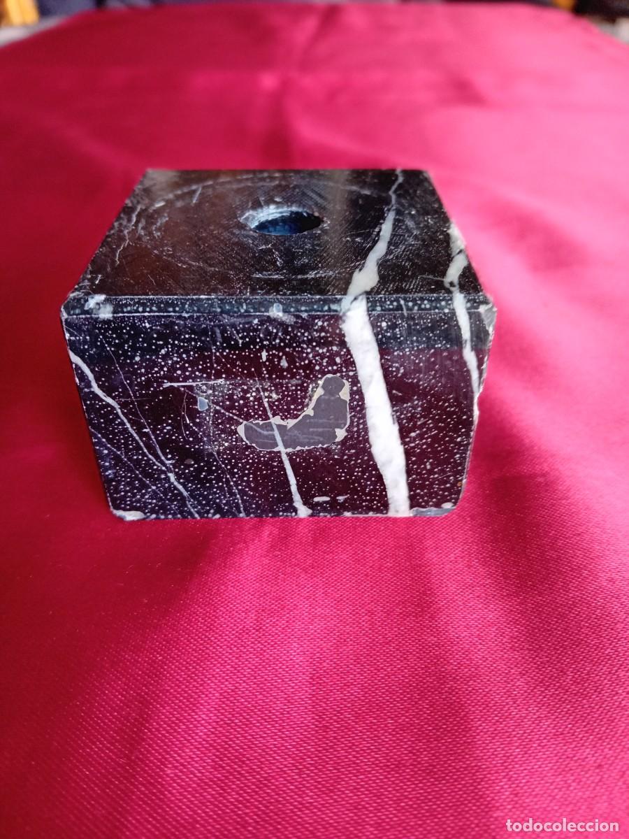 Antig&uuml;edades: Peana de m&aacute;rmol negro veteado - Foto 4