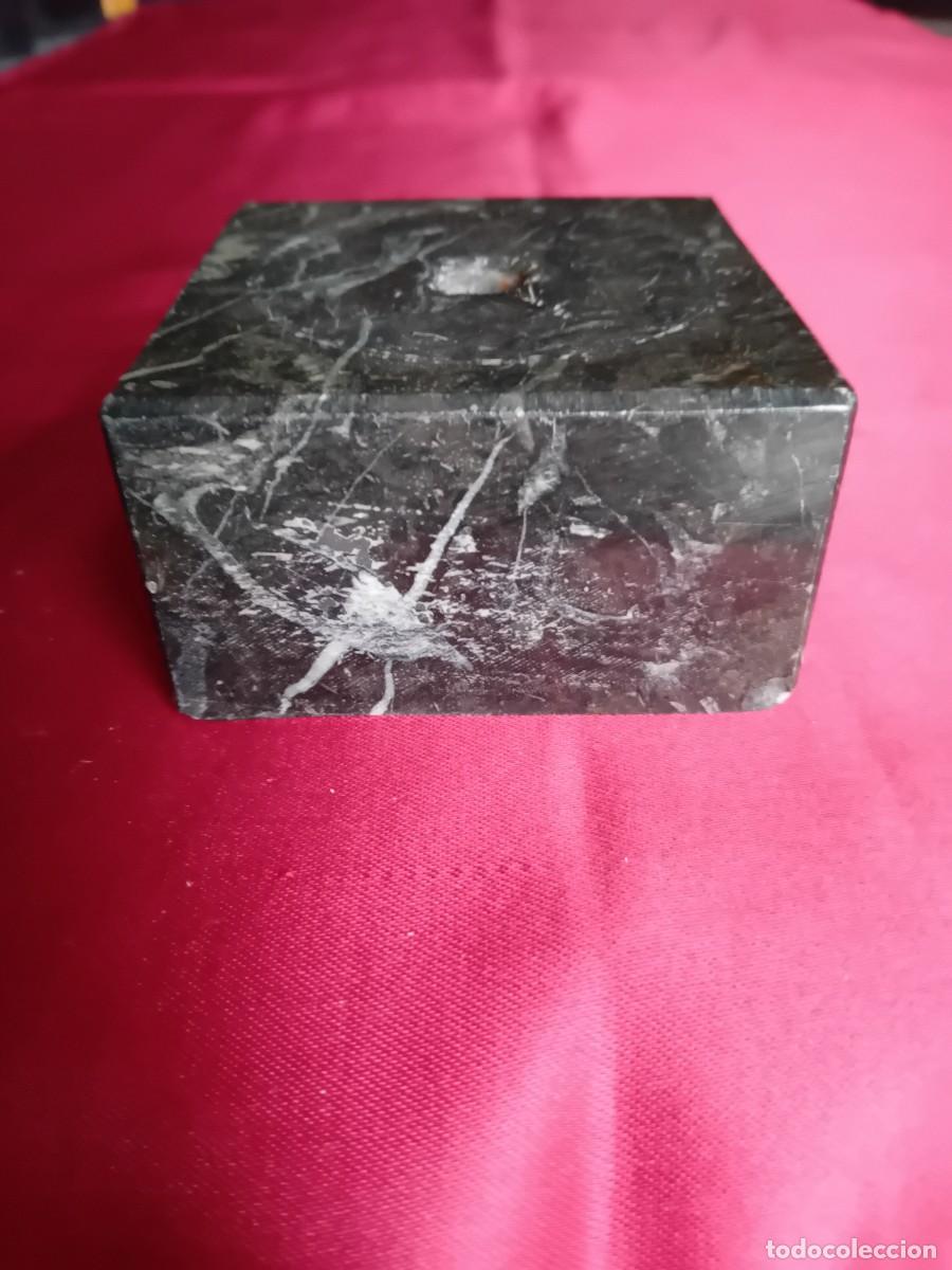 Antig&uuml;edades: Peana de m&aacute;rmol negro veteado - Foto 4