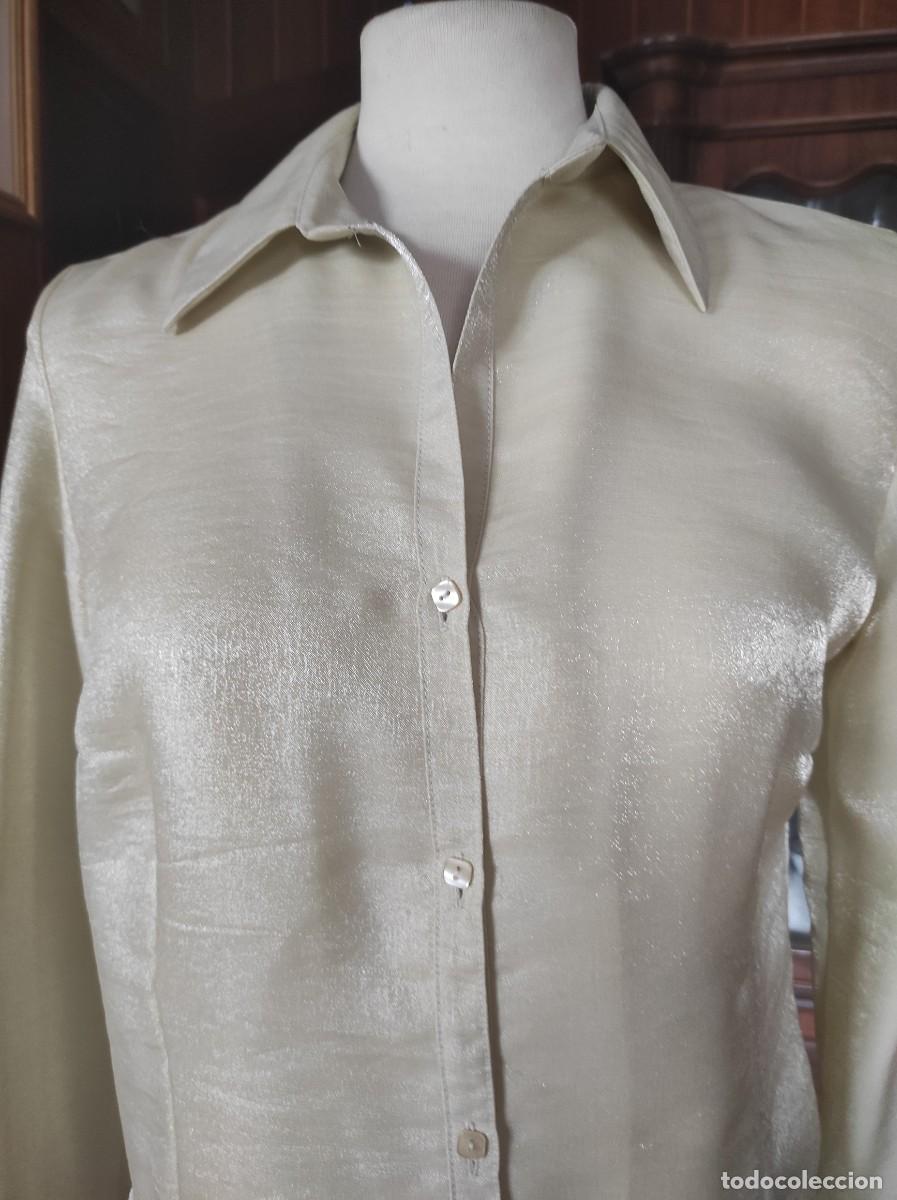 Antig&uuml;edades: CAMISA DE TELA CON BRILLO. - Foto 5