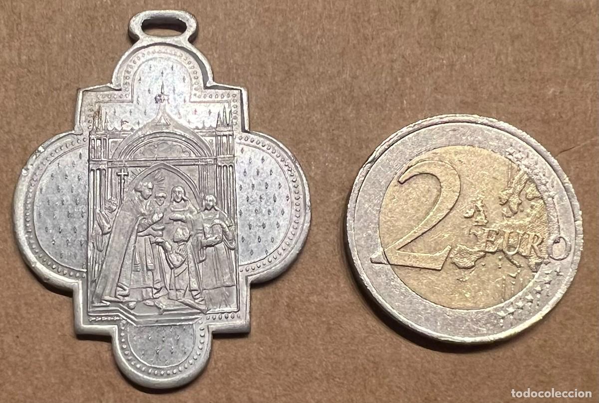 Antig&uuml;edades: Medalla religiosa recuerdo de la Primera Comuni&oacute;n - Foto 2