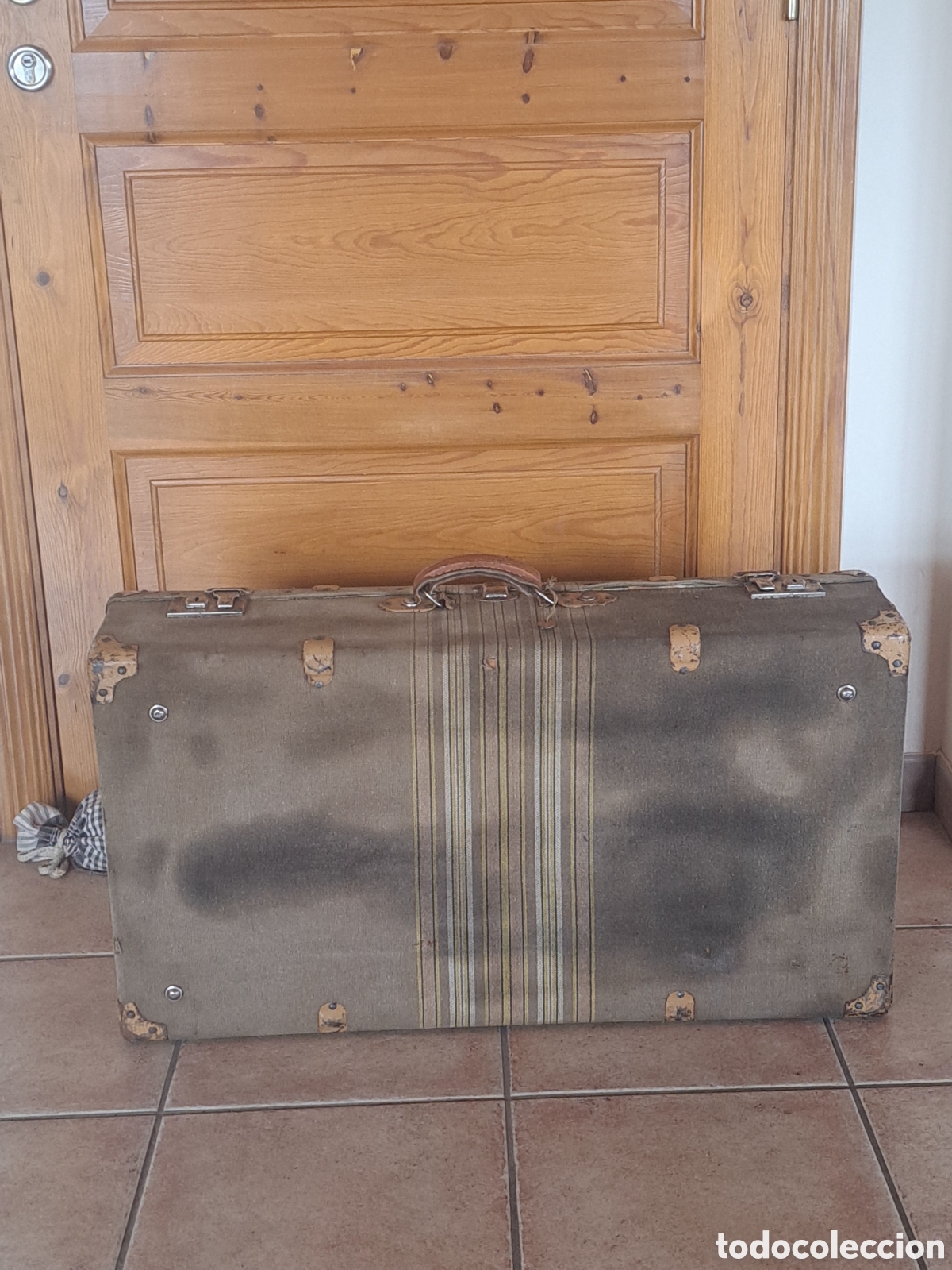 Antig&uuml;edades: Maleta antigua Vintage, a&ntilde;os 50