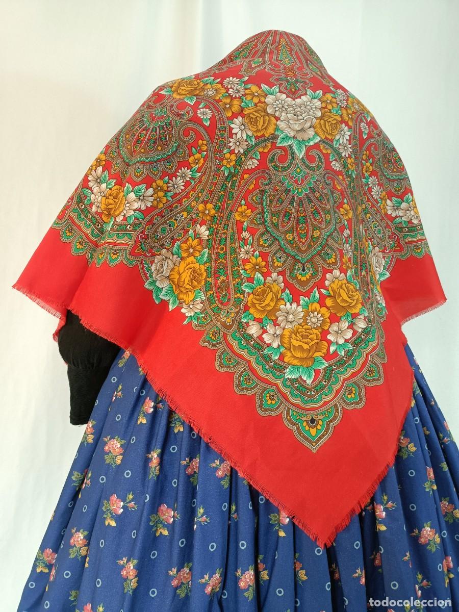 Antig&uuml;edades: ANTIGUO PA&Ntilde;UELO DE LANILLA ROJO - Foto 1
